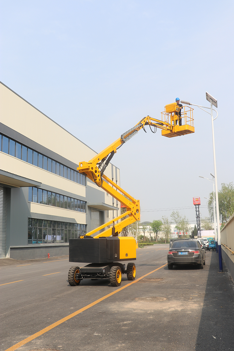 20米曲臂車裝柜發(fā)貨的一天！